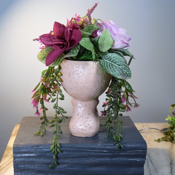 UNIQUE Peace & serenity vase with Sola wood lotus and lilies dyed and airbrushed - Picture 7 of 7